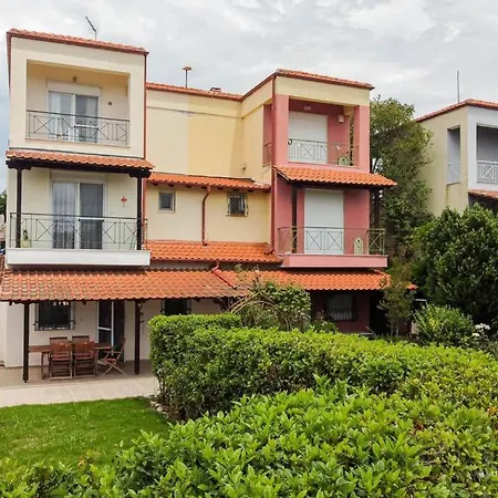 Siena 3-bdrm Maison With Private Garden, * Афитос
