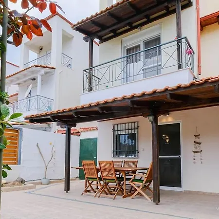 Siena 3-bdrm Maison With Private Garden, * Áfitos