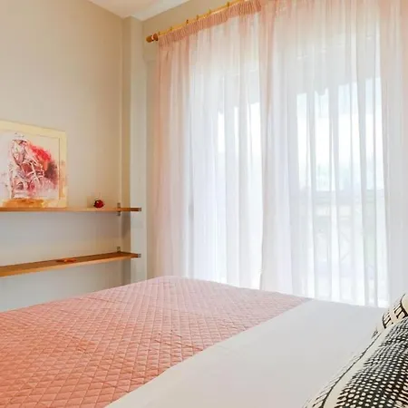 Siena 3-bdrm Maison With Private Garden, *