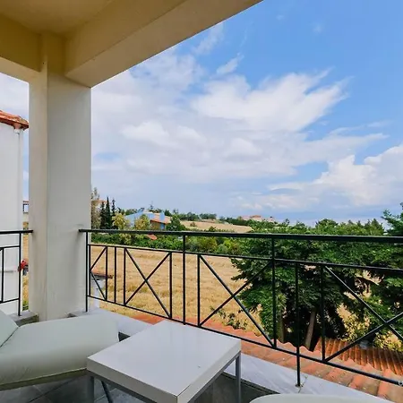 Siena 3-bdrm Maison With Private Garden,